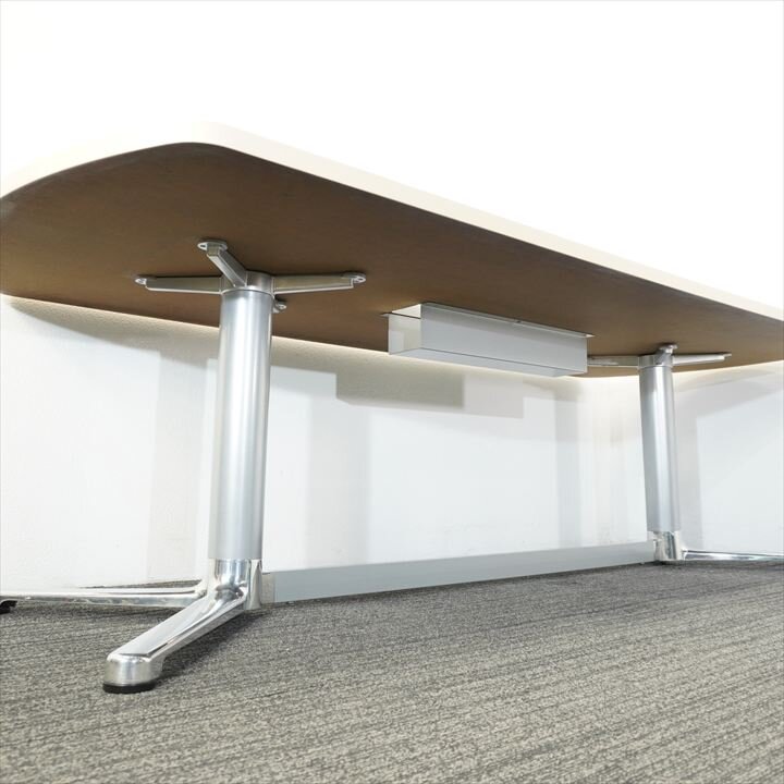 楕円ミーティングテーブル W2400 D1000 H700 木目