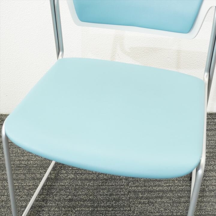イトーキ エレック スタッキングチェアー ビニール ターコイズブルー