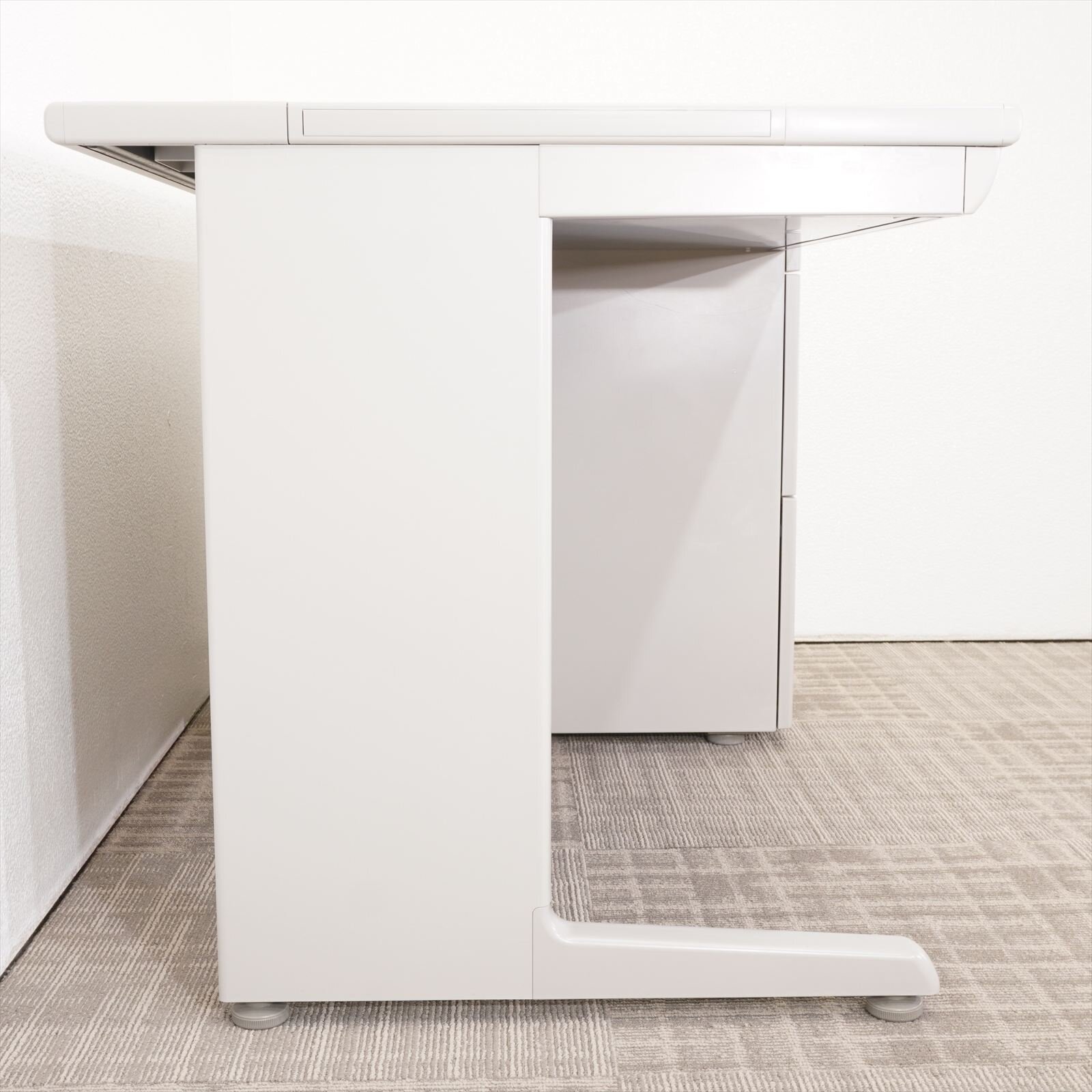 オカムラ SD-V 片袖机 127 A4X2段 特価品