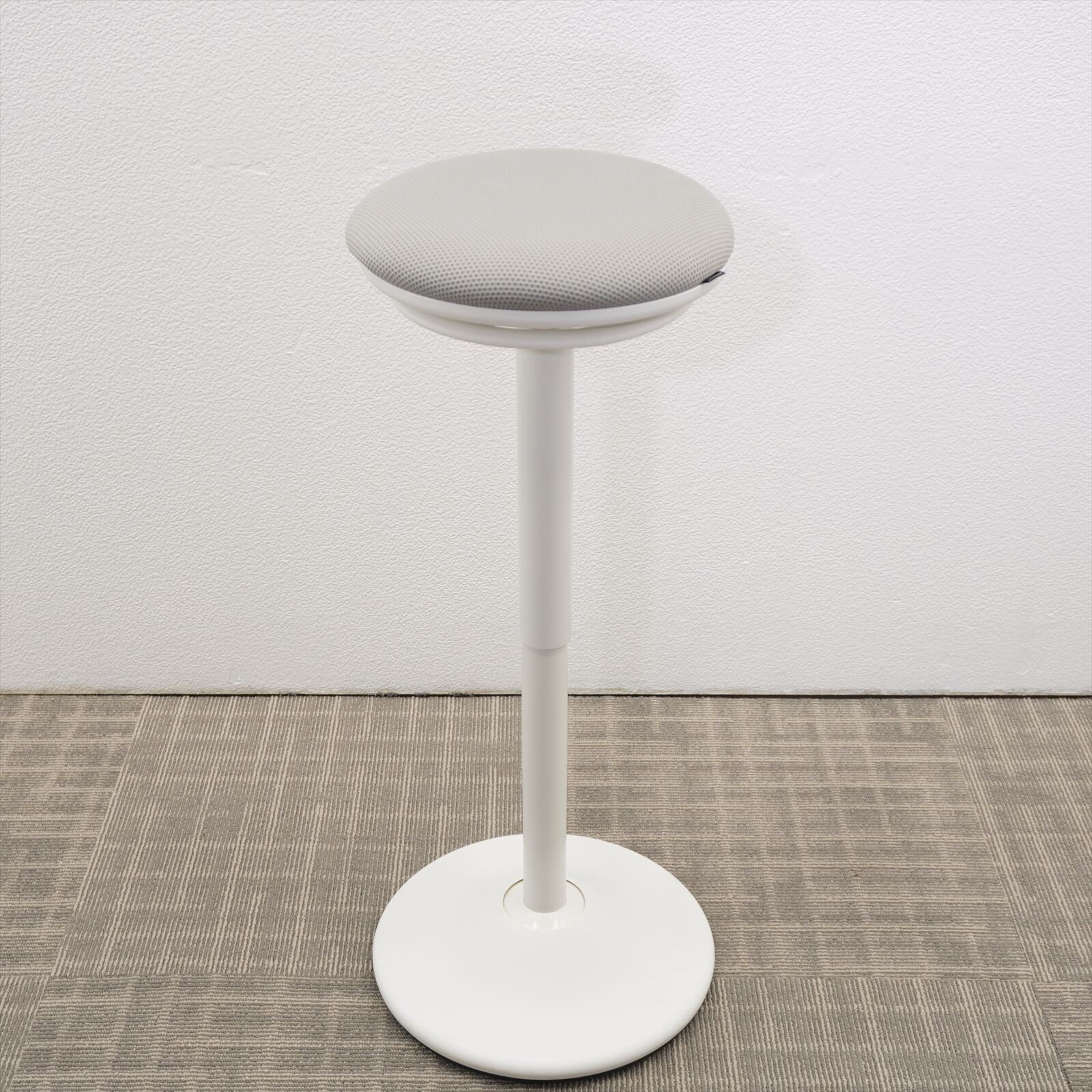 オカムラ ピルエット スイング脚スツール Φ350 H565-815 ライトグレー