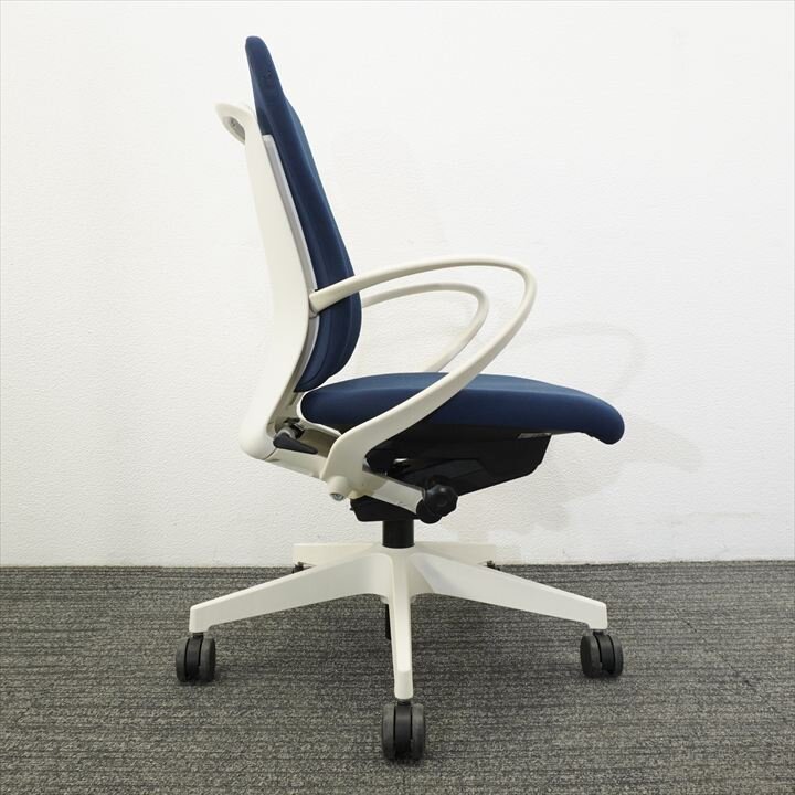 イトーキ フルゴ 肘付 ハイバック ネイビーブルー 特価品（2）