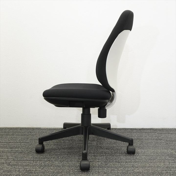 プラス プリセア ハイバック ブラック