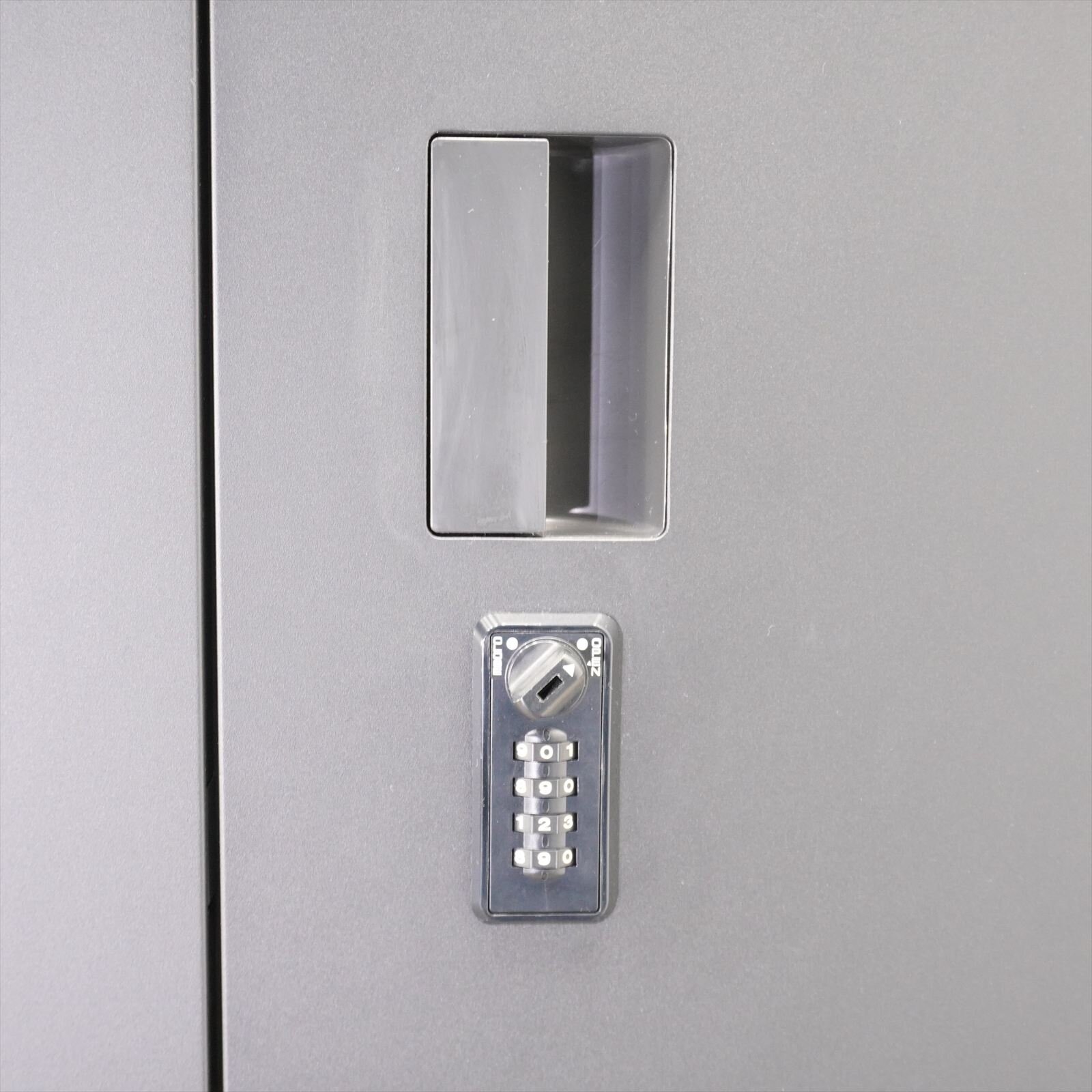 イトーキ エスキャビネット ダイヤル式8人用パーソナルロッカー H1790 ブラック 特価品