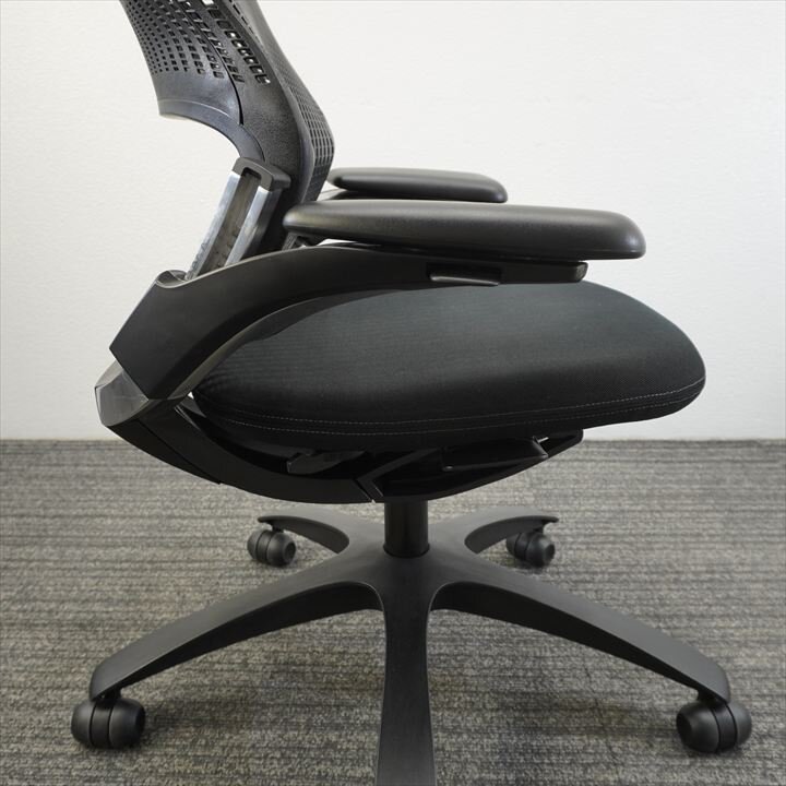 イトーキ取扱 Knoll(ノル)  ジェネエーション　ブラック