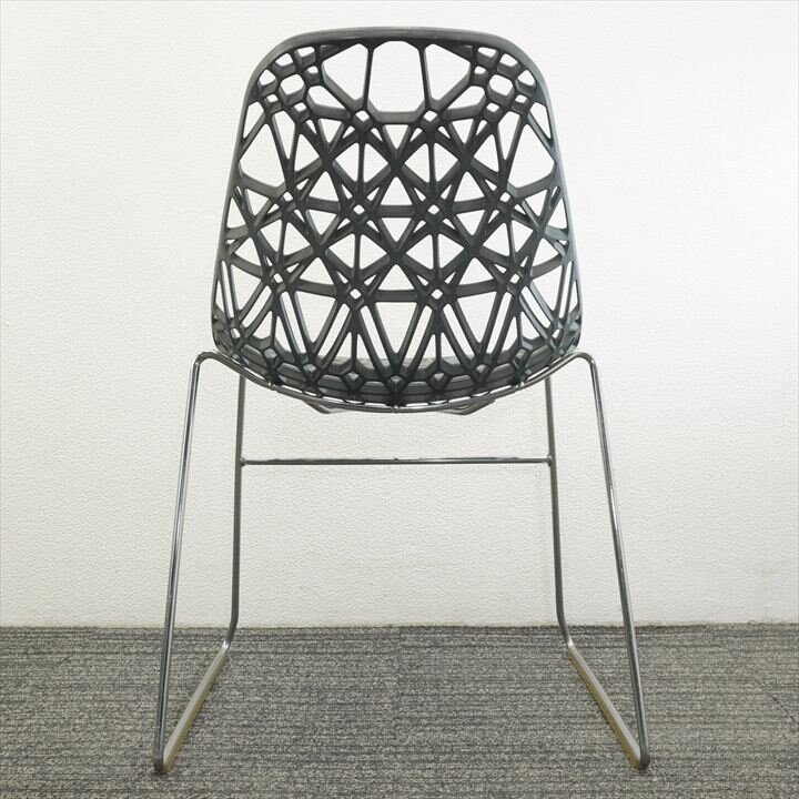 オカムラ NETT(ネット) スタッキングチェア ブラック 特価品