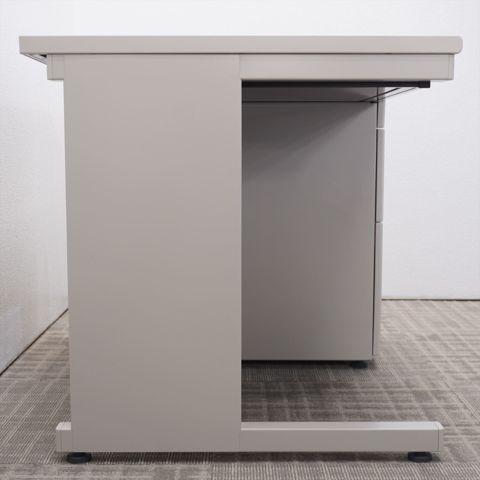 コクヨ ピクサ2 片袖机 107