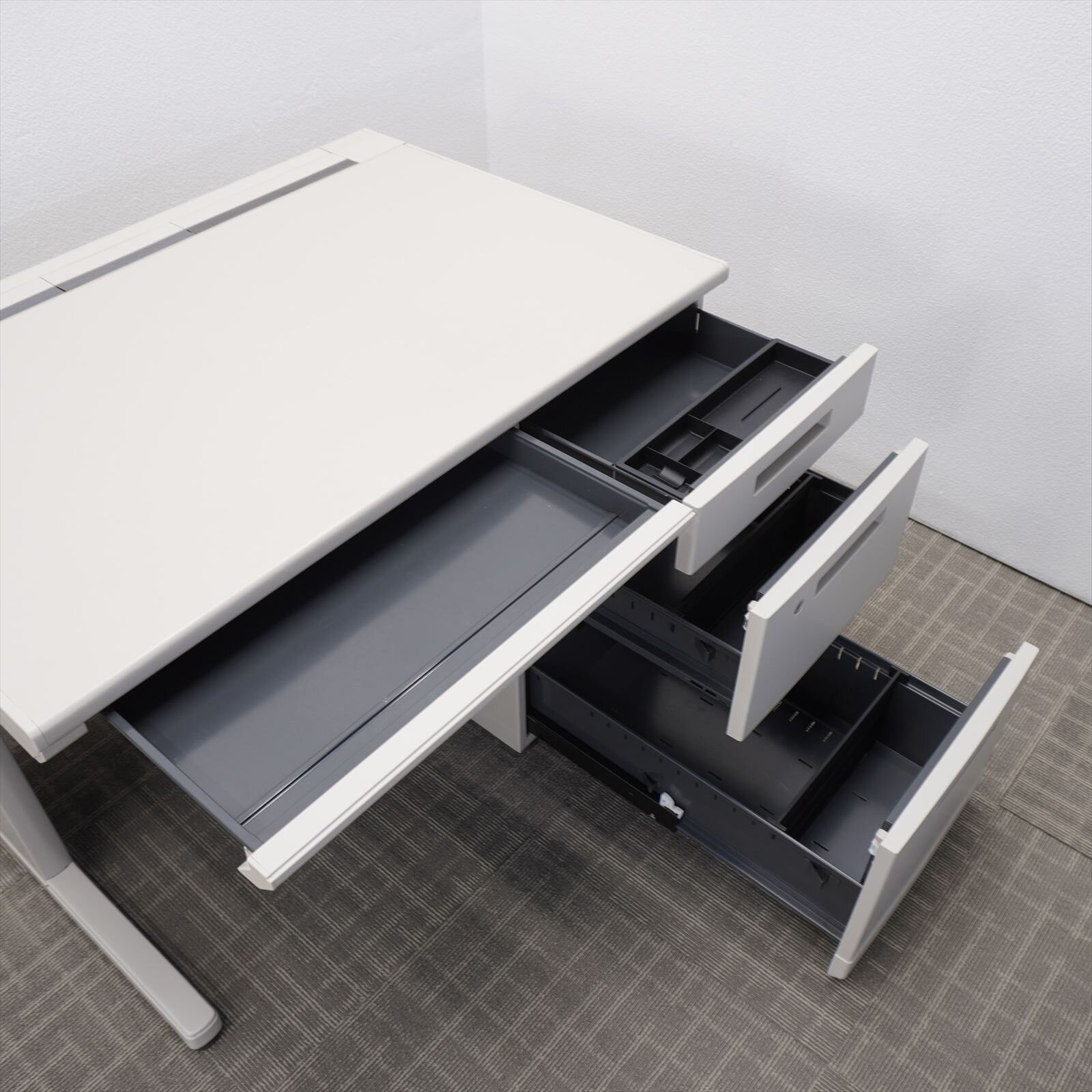 コクヨ ＭＸ＋ 片袖机 107 特価品（2）