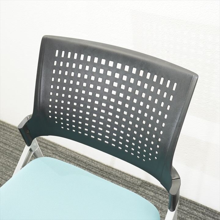 【2017年製】イトーキ モノン ミーティングチェア 樹脂メッシュバック ターコイズブルー