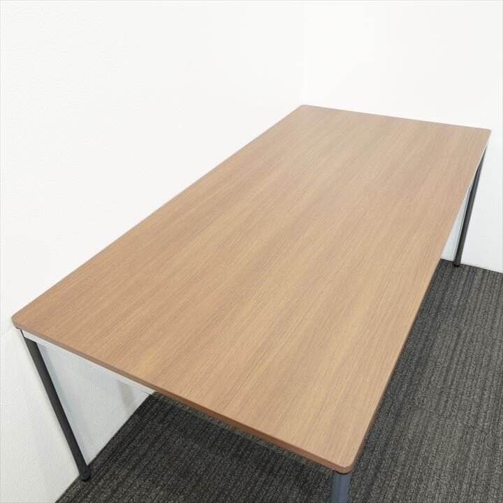 オカムラ トレッセＲ ミーティングテーブル W1800 D900 H720 ネオウッドダーク