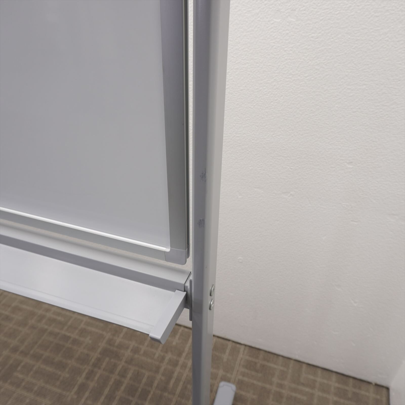 コクヨ 両面 ホワイトボード 脚付 34 特価品（1）