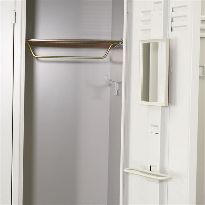 イトーキ Ｊ型 ３人用ロッカー