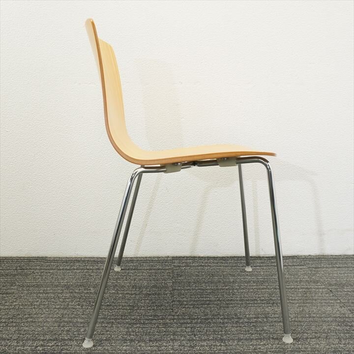 アルペール アーヴァ 木製スタッキングチェア