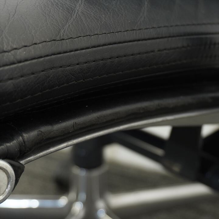 ハーマンミラー イームズ ソフトパッド エグゼクティブチェア 皮革 ブラック 特価品