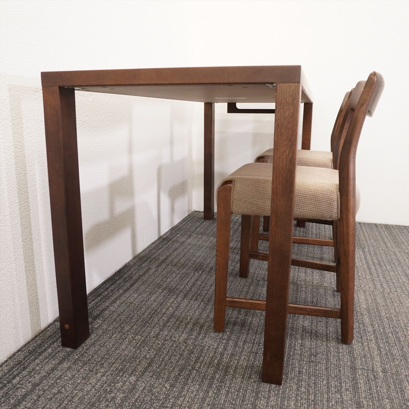 カリモク テーブル×1台 チェア×2脚 3点セット