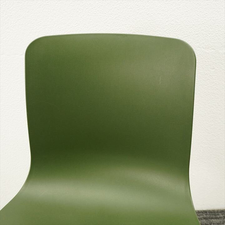 ヴィトラ ハル ＲＥ ウッドチェアー グリーン