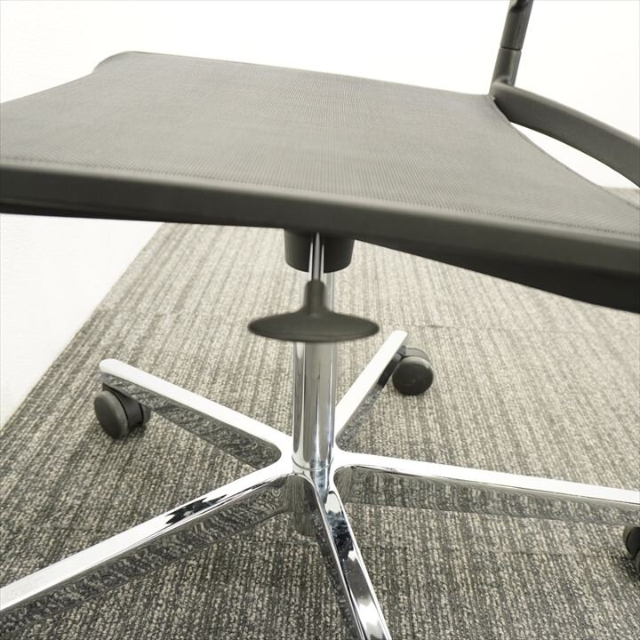 ウィルクハーン Aライン 肘付 ブラック