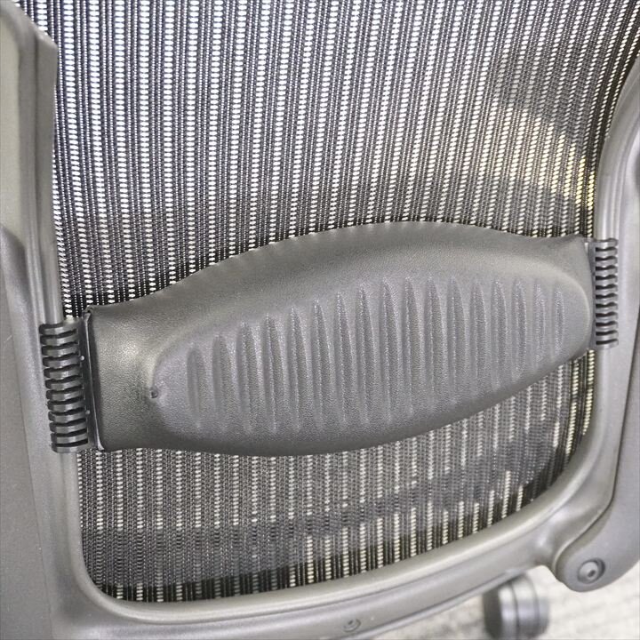 ハーマンミラー アーロンチェア 可動肘 ランバーサポート フル装備 Bサイズ グラファイト 特価品