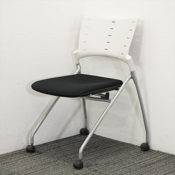 イトーキ マノス ミーティングチェア 背ヌード ホワイトシェル ブラック