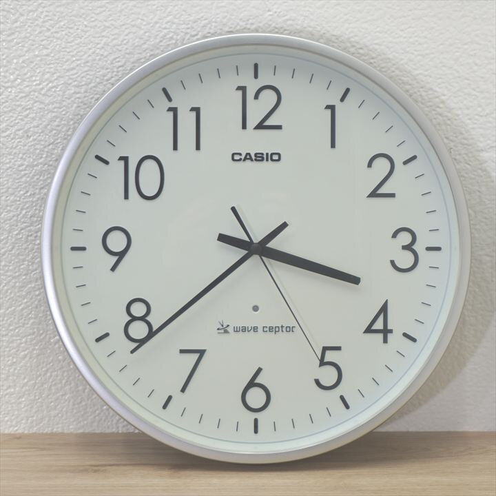 カシオ 壁掛 電波時計 シルバー