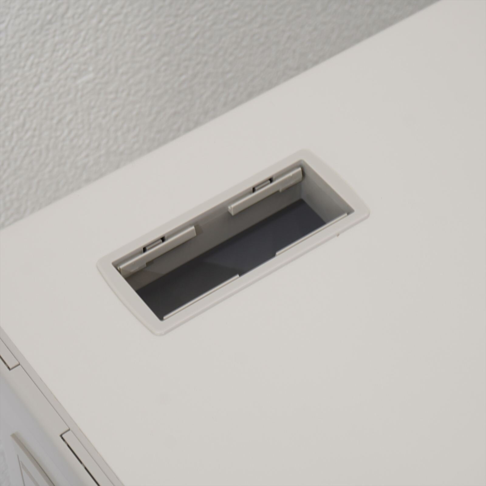 オカムラ SD 片袖机 A4X2段