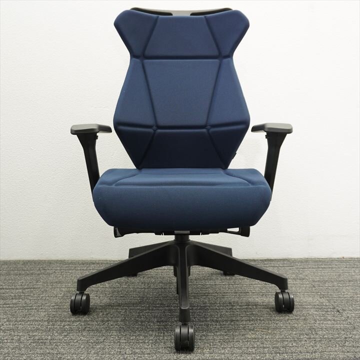 イトーキ フリップフラップ 可動肘 ハイバック ハンガー付 ネイビーブルー 特価品