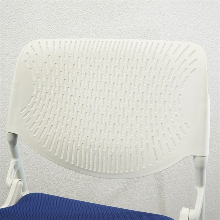 【2017年製】オカムラ ルナ ミーティングチェア ブルー