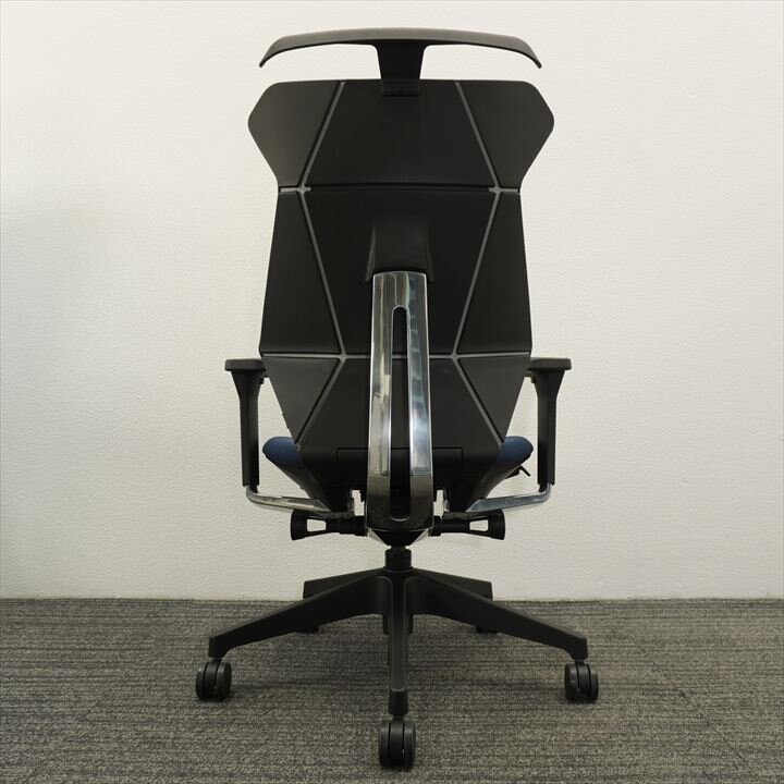 イトーキ フリップフラップ 可動肘 ハイバック ハンガー付 ネイビーブルー 特価品