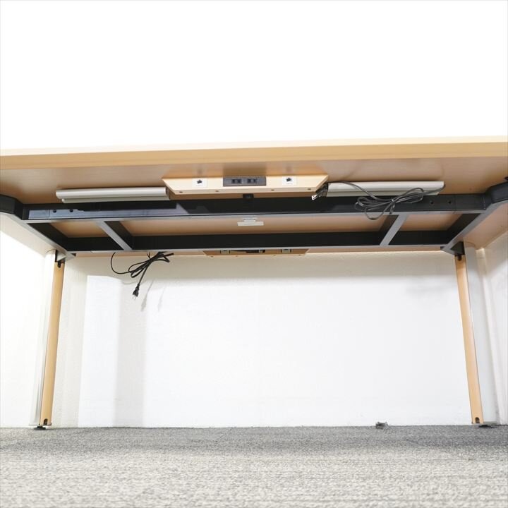 コクヨ WT-150 ミーティングテーブル コンセント／LANソケット付 1890 H700