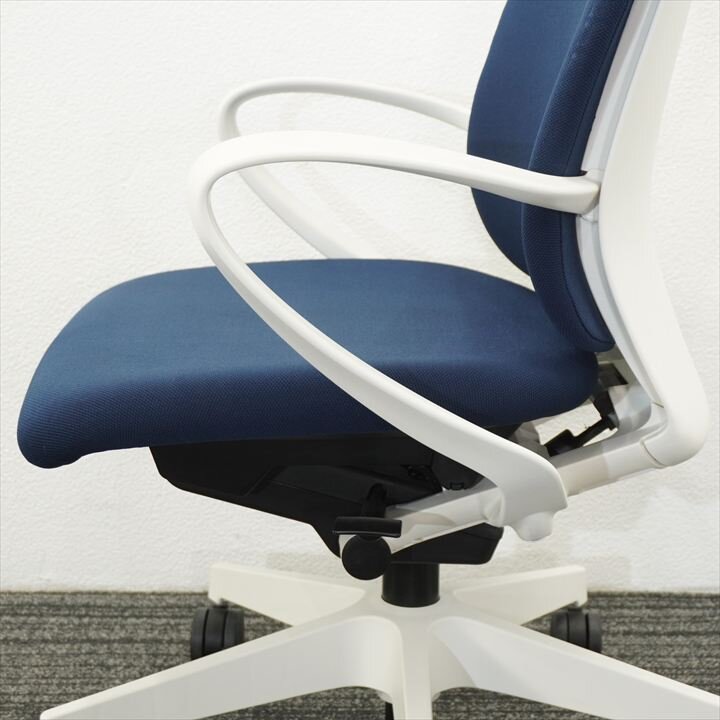 イトーキ フルゴ 肘付 ハイバック ネイビーブルー