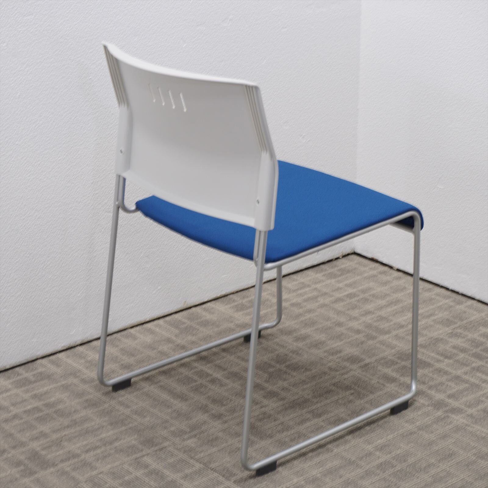 ライオン NO.725 スタッキングチェア ブルー/ホワイト 4脚セット