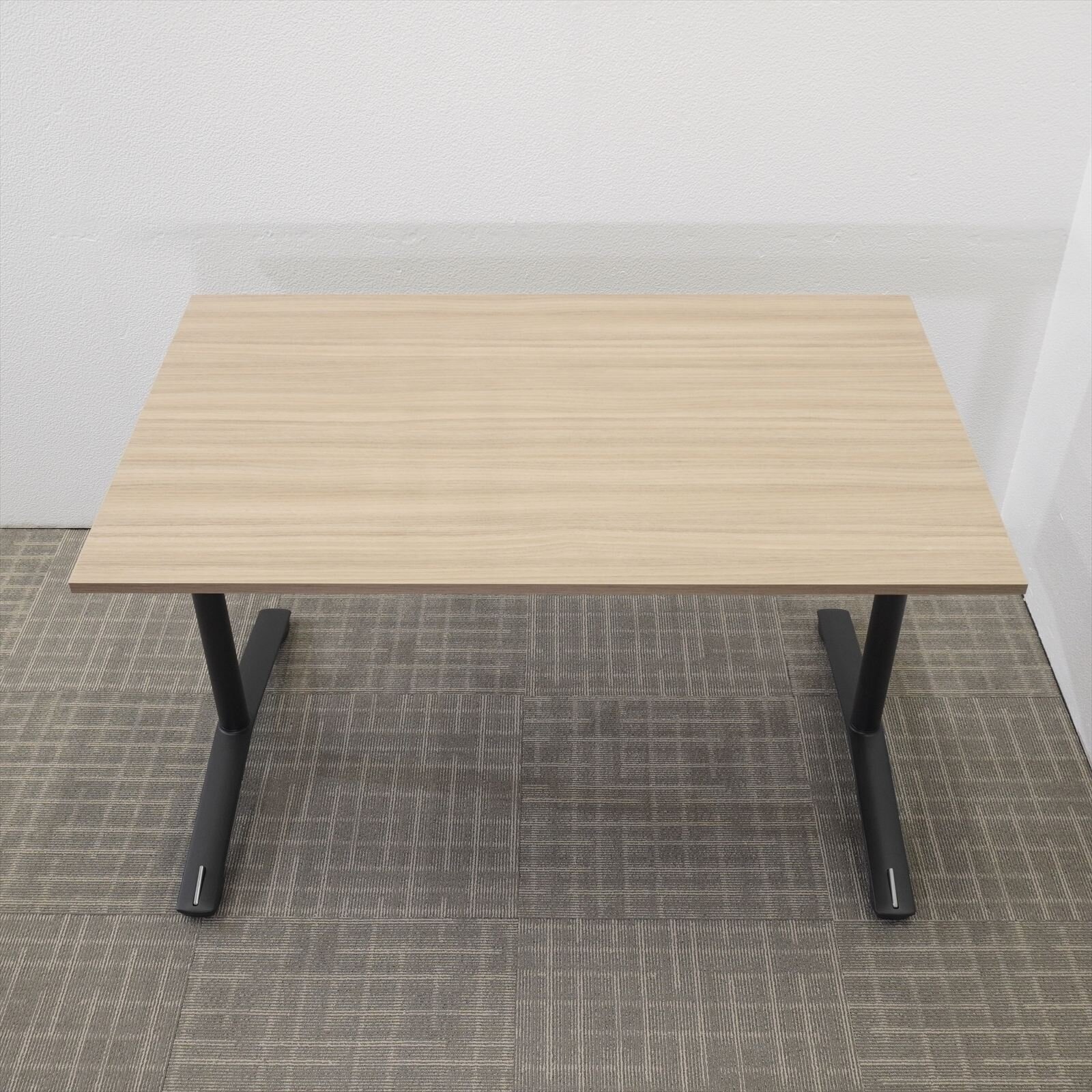 【2023年製】イトーキ ホバー ミーティングテーブル 1275 キャスター脚 アッシュドオークM