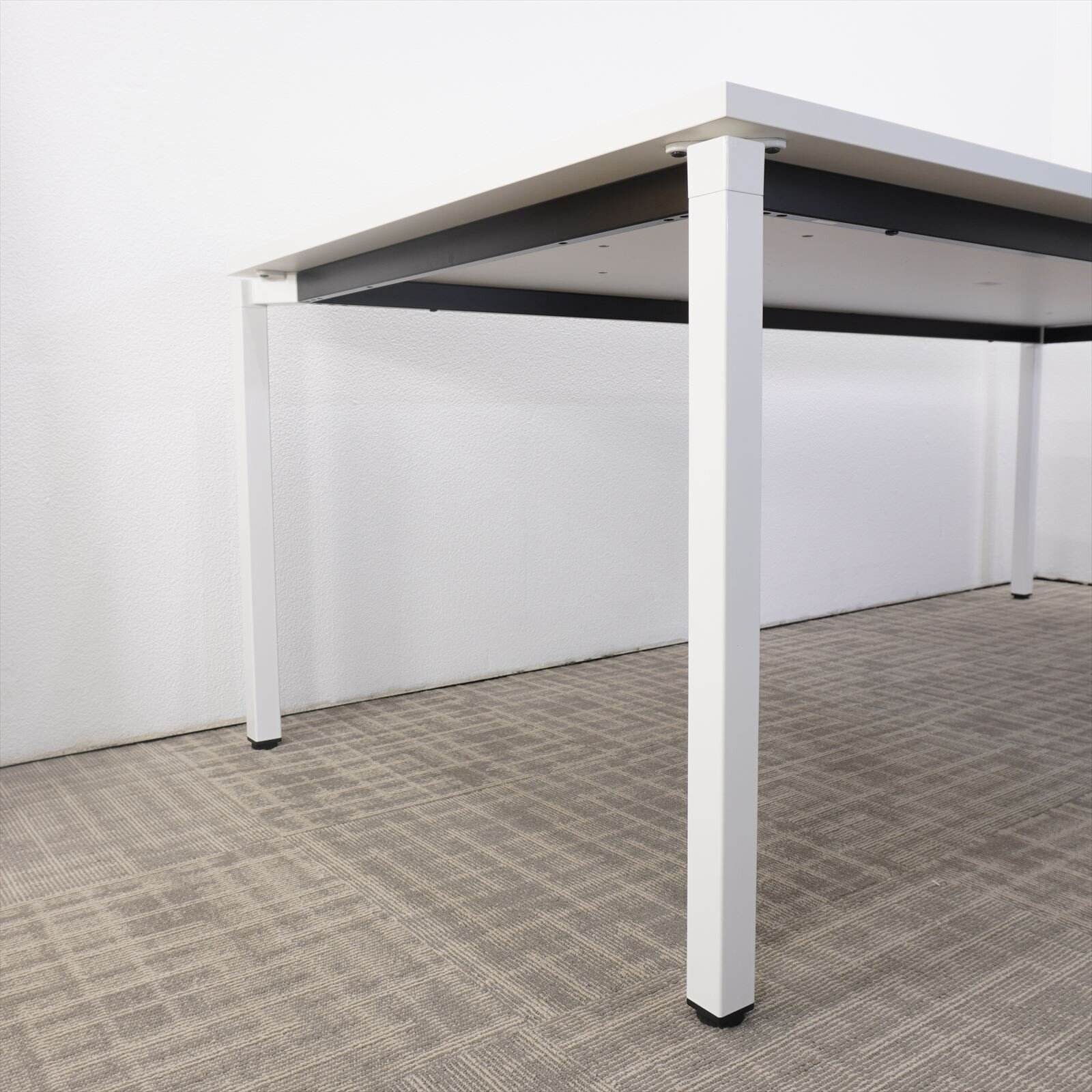 コクヨ ジュート ミーティングテーブル 2110 H720 ホワイト 特価品