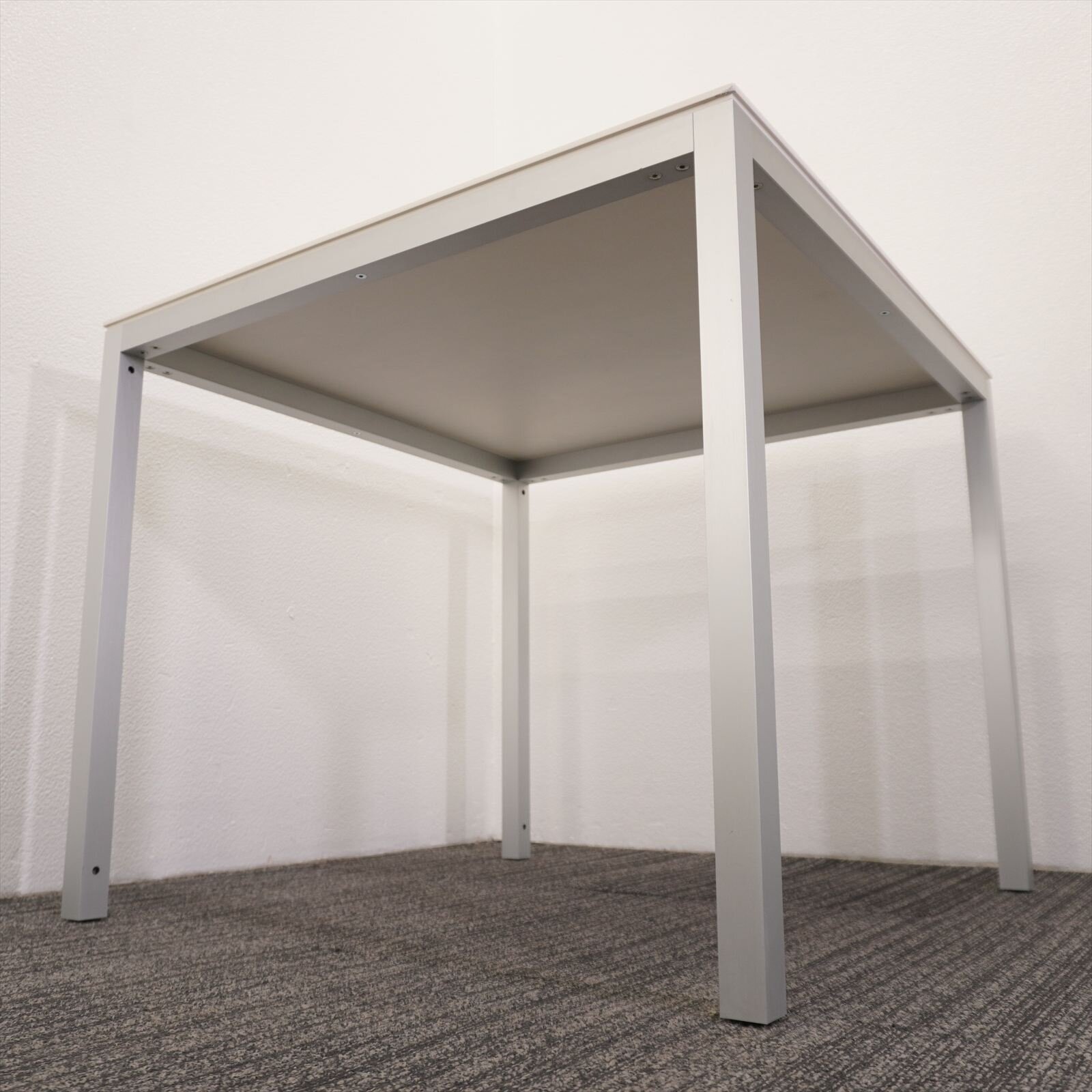 テーブル W850 D850 H715