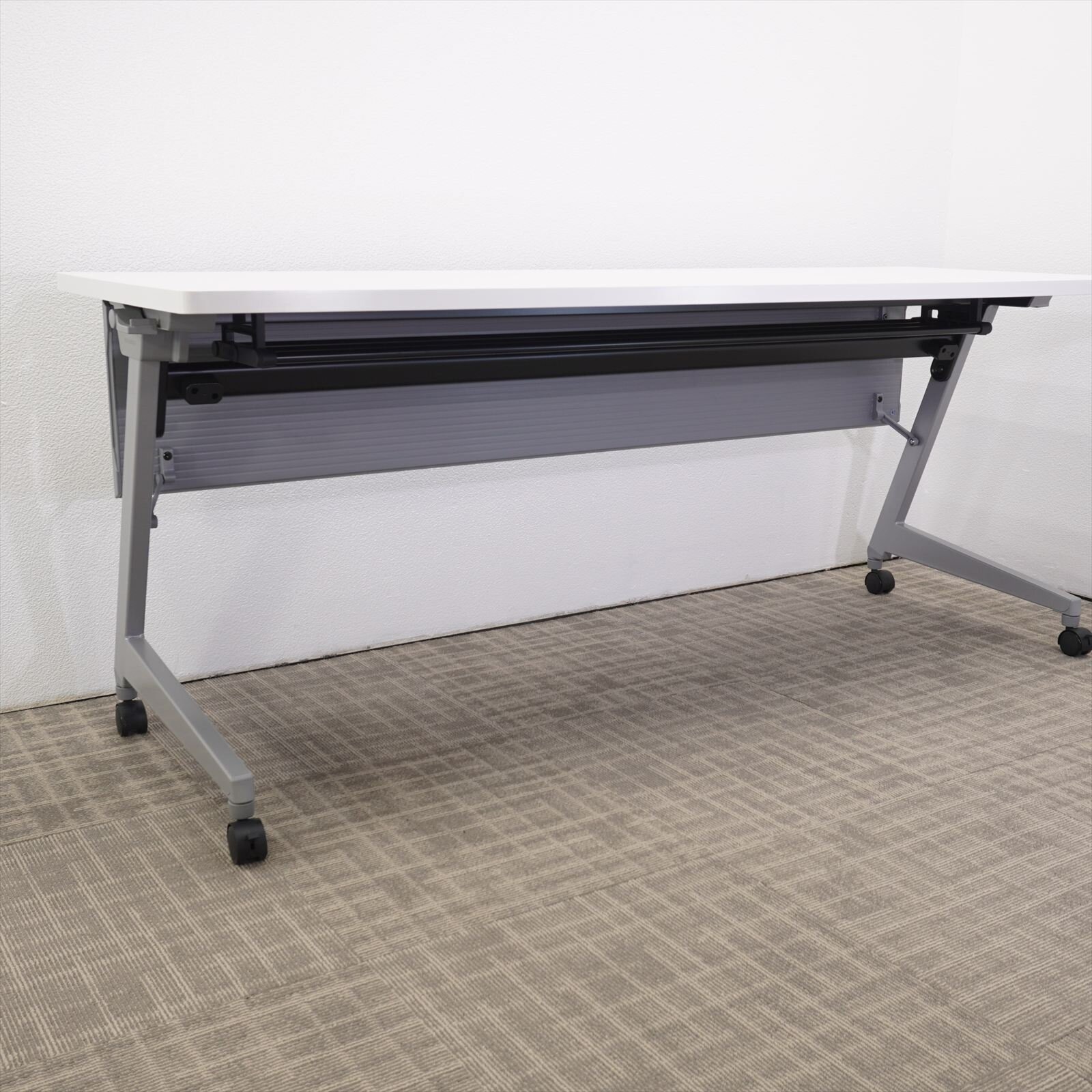 オカムラ フラプターL フラップテーブル 1860 ホワイト