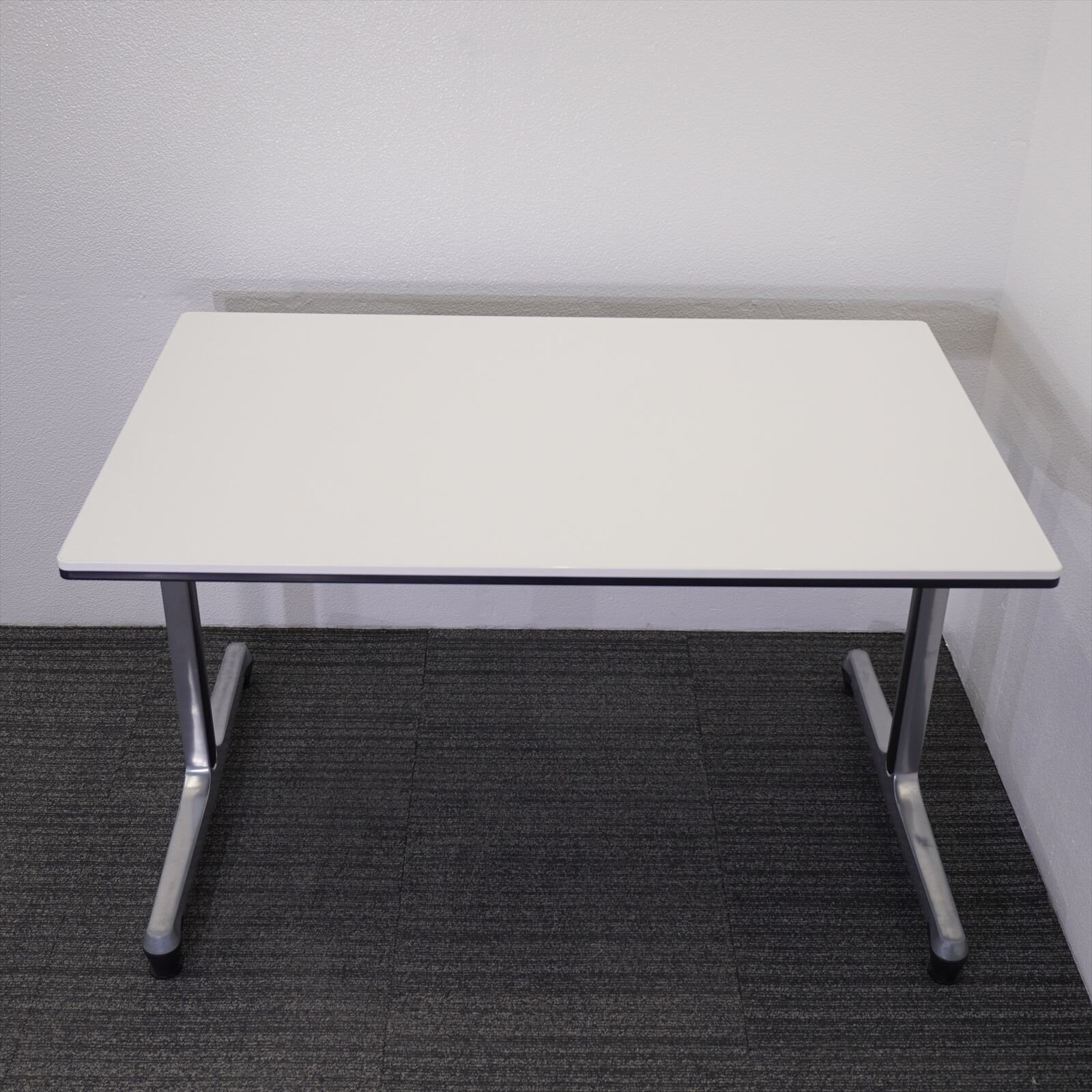 オカムラ インターアクトＭＴ ミーティングテーブル W1200 D750 H720 ホワイト