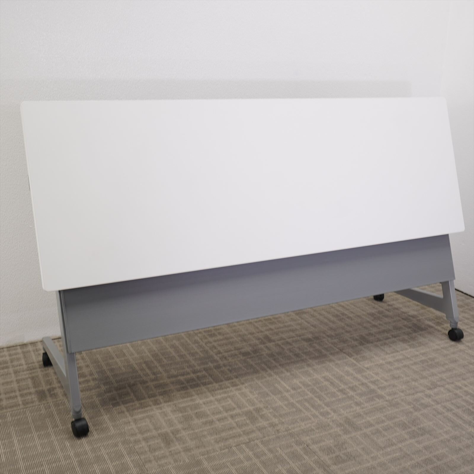 オカムラ フラプターL フラップテーブル 1860 ホワイト