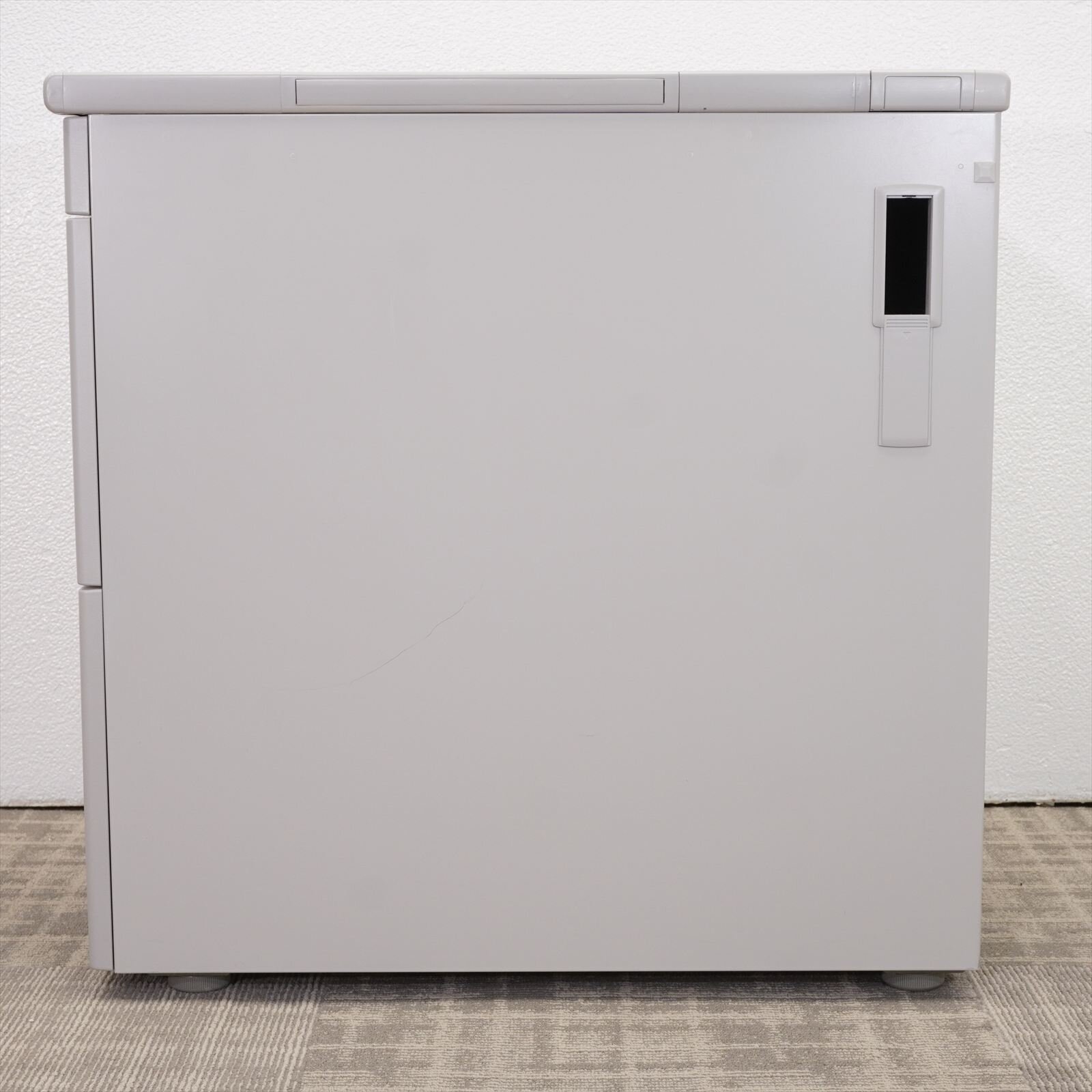 オカムラ SD-e 3段脇机 A4×2段 ペントレー