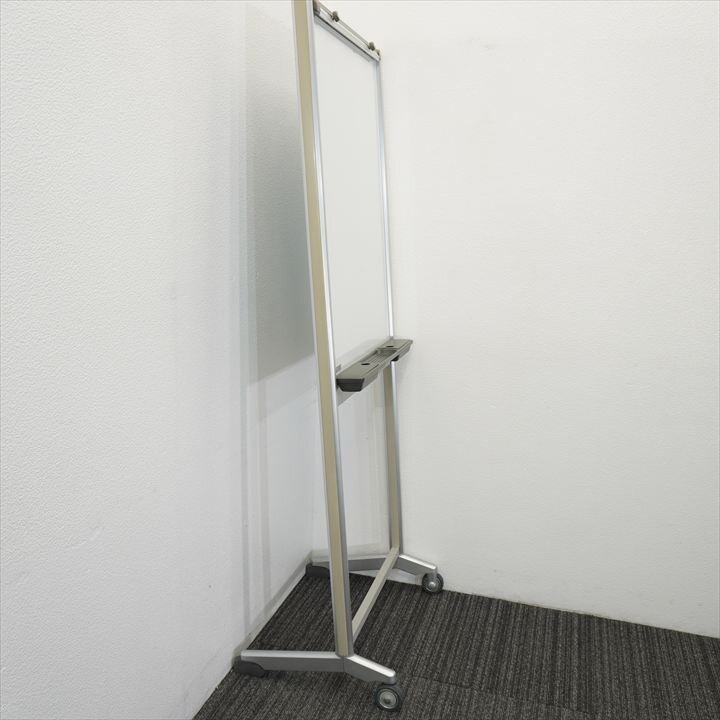 イトーキ フリップチャートボード 脚付ホワイトボード W640 D494 H1782 特価品