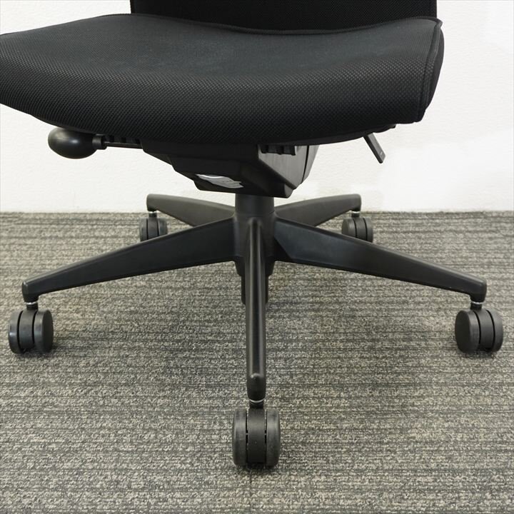 コクヨ プント ハイバック ハンガー付 ブラック