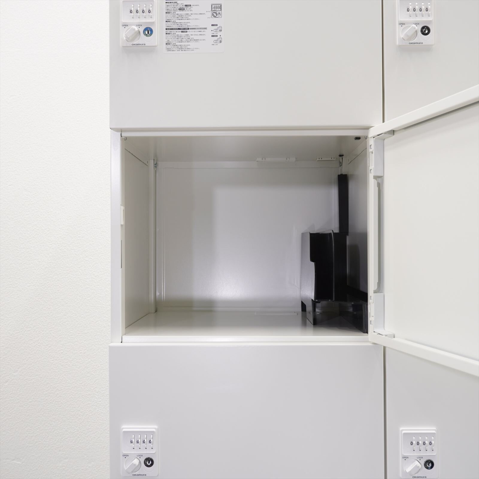 オカムラ ピクスライン ダイヤル式10人用モバイルロッカー H1810