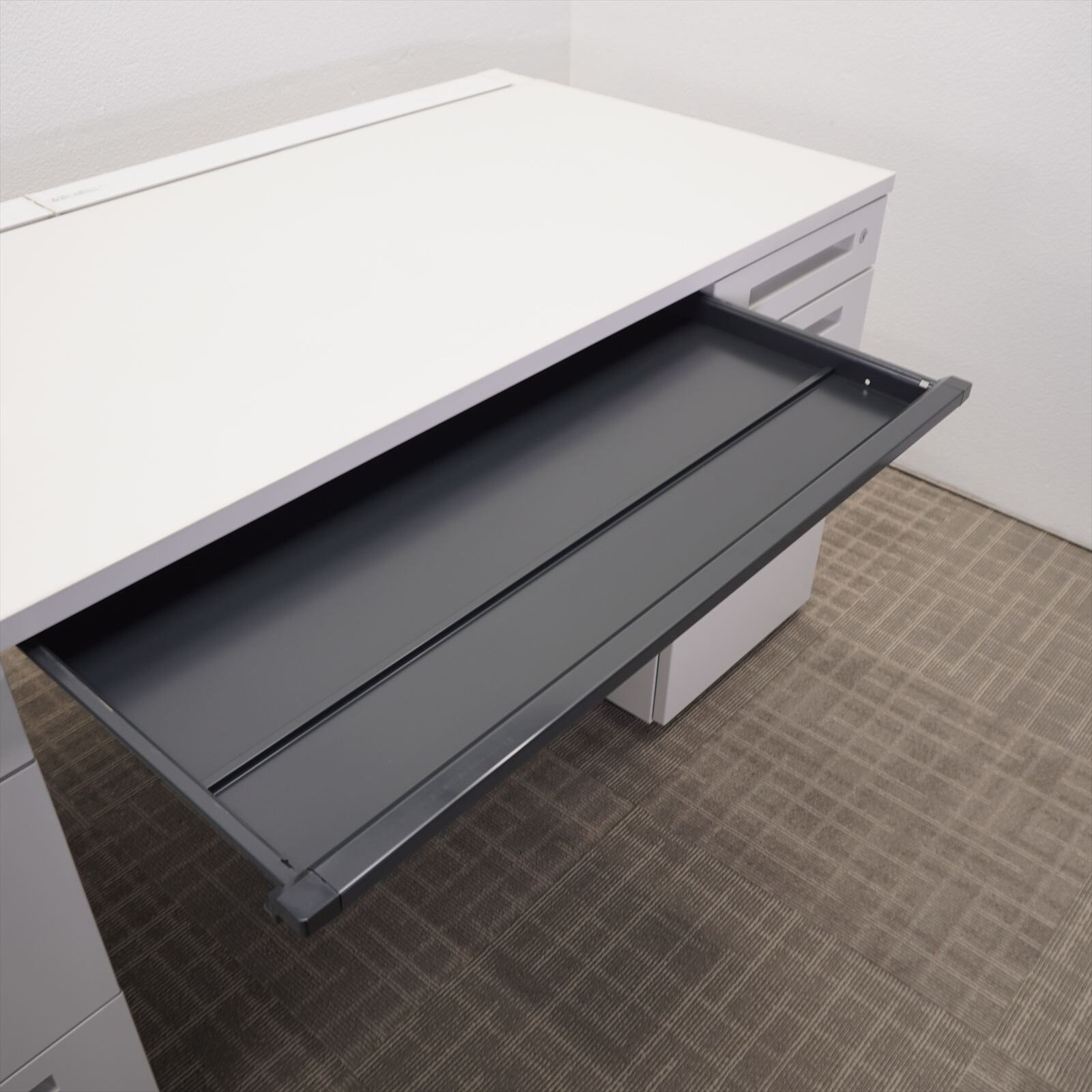 イトーキ ＣＺＲ 両袖机 167 H720 W9色