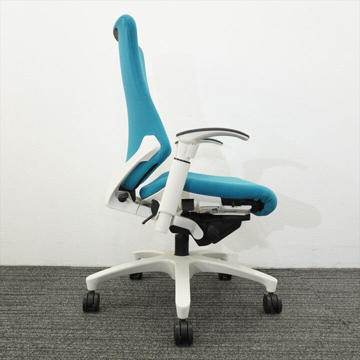 イトーキ エフチェア 可動肘 ハイバック クロスバック ストロングブルー ホワイトシェル