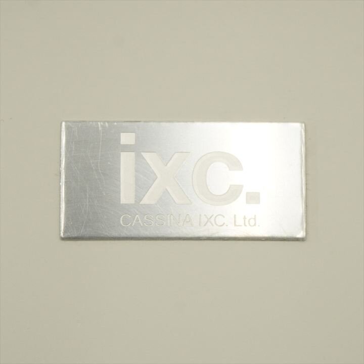 カッシーナ・イクスシー ロビン スタッキングチェアー ホワイト/グリーン 特価品