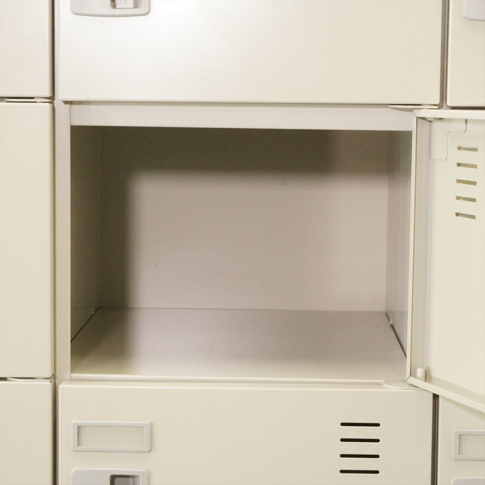 セイコー SLC 24人用シューズボックス