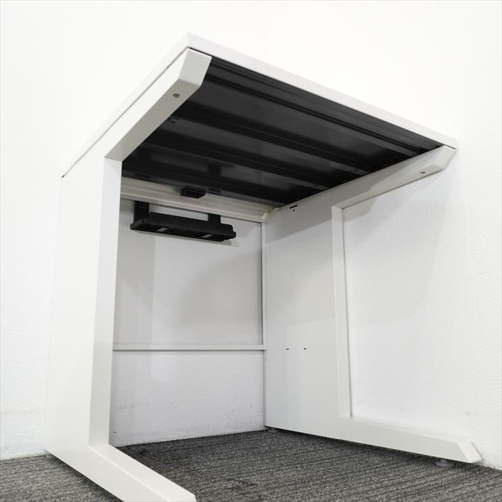 イトーキ ＣＺＲ 平机 077 H720 引出なし