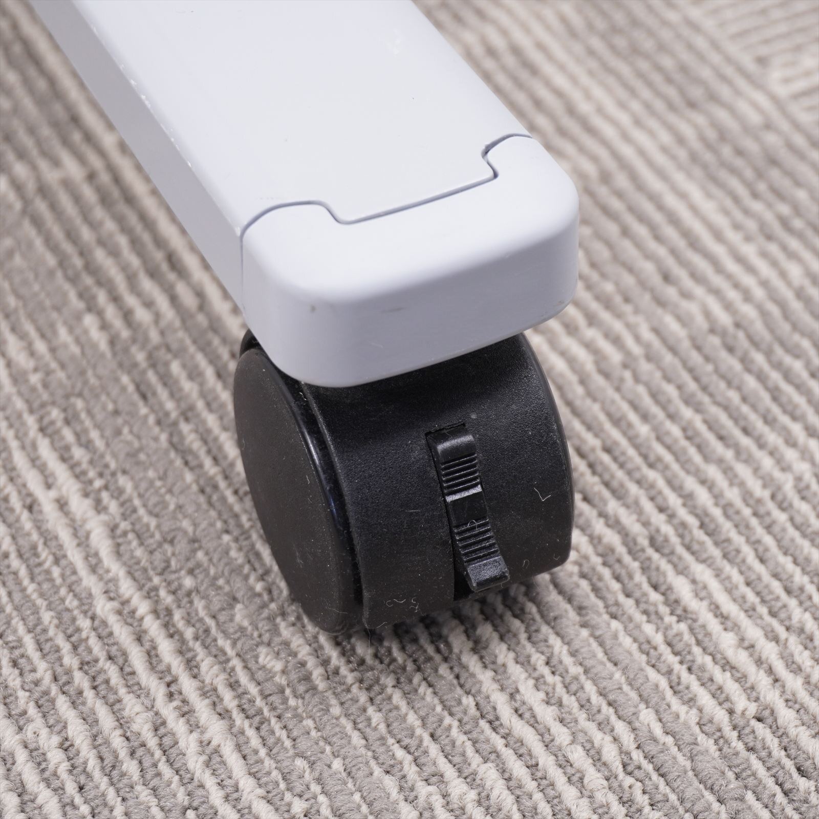 コクヨ 両面 ホワイトボード 脚付 36 特価品（1）