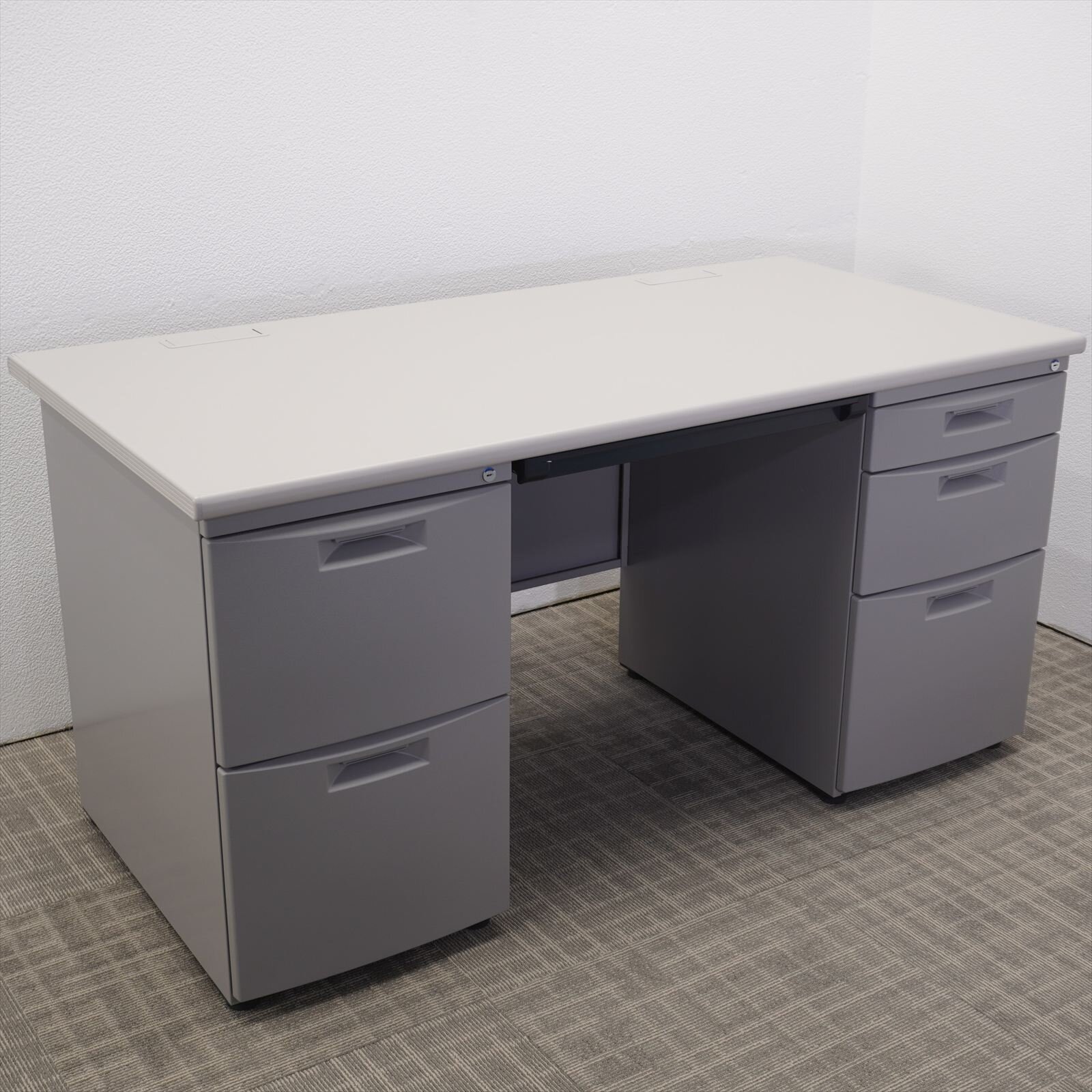 イトーキ ＣＺ 両袖机 147 H700 WE色