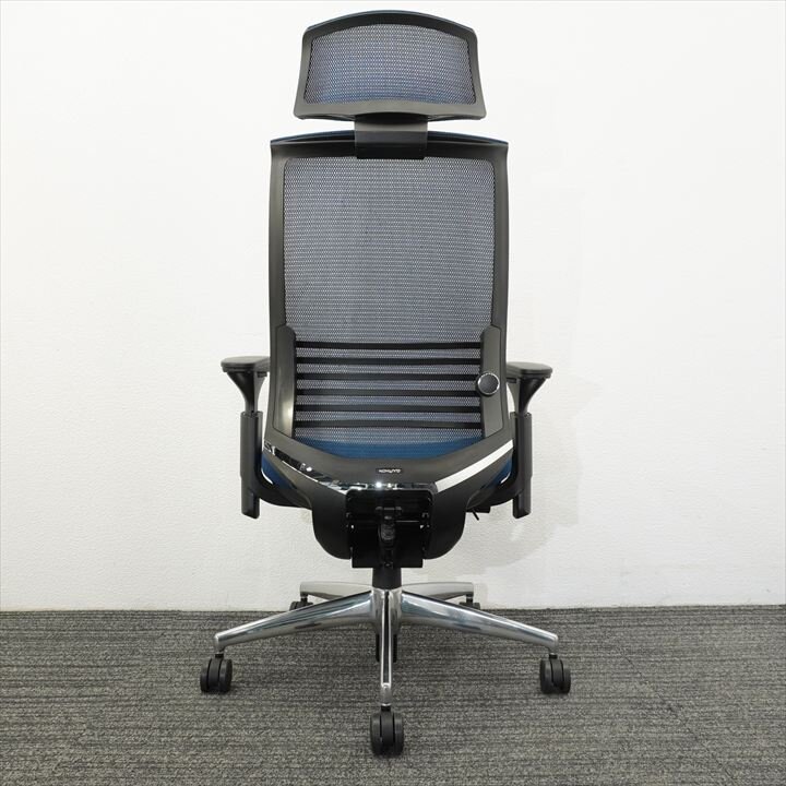 コクヨ ベゼル 可動肘 ヘッドレスト付き ブルー- 中古オフィス家具の