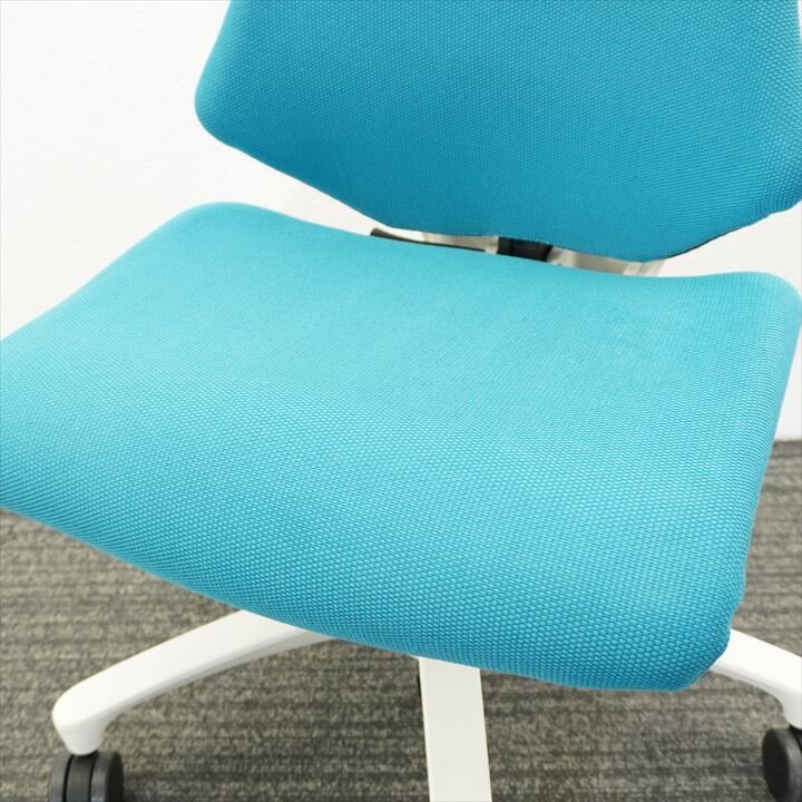 イトーキ エフ ハンガー付 ストロングブルー ホワイトシェル