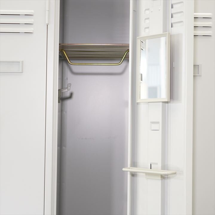 イトーキ Ｊ型 ４人用ロッカー WE色